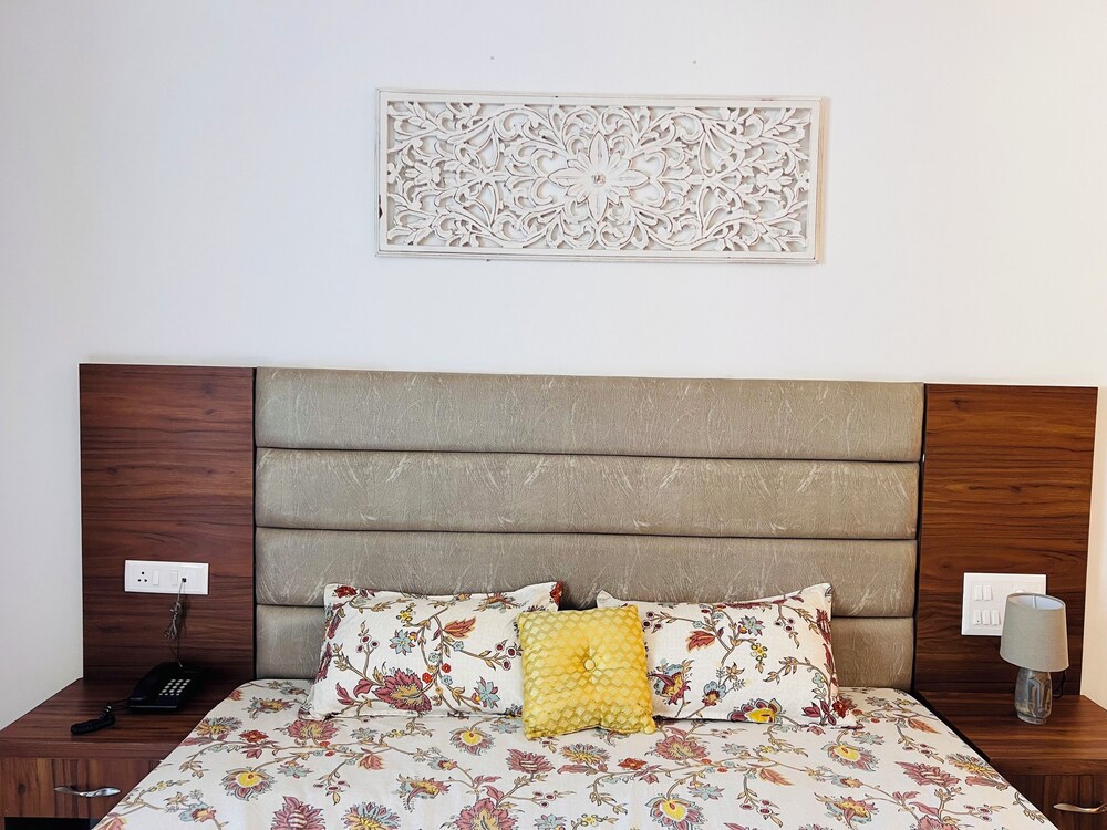 ima ganga hotel