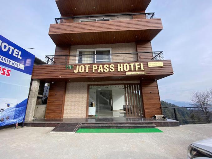 jot pass hotel