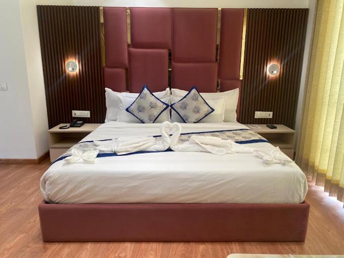 jot pass hotel