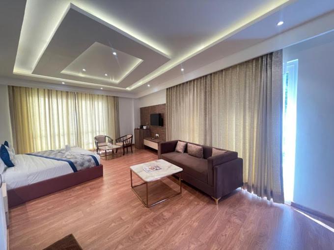 jot pass hotel