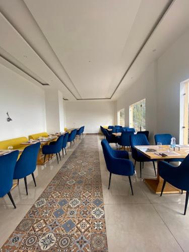 Jot Pass Hotel,,3 star