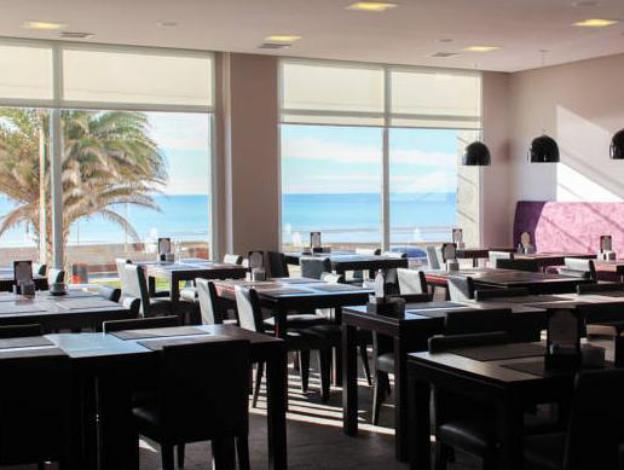 dazzler by wyndham puerto madryn