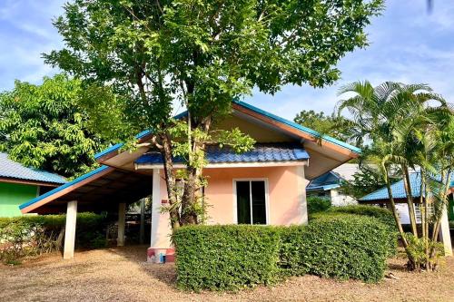 chalalai resort kham chanot