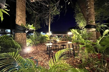 koon hom apartment