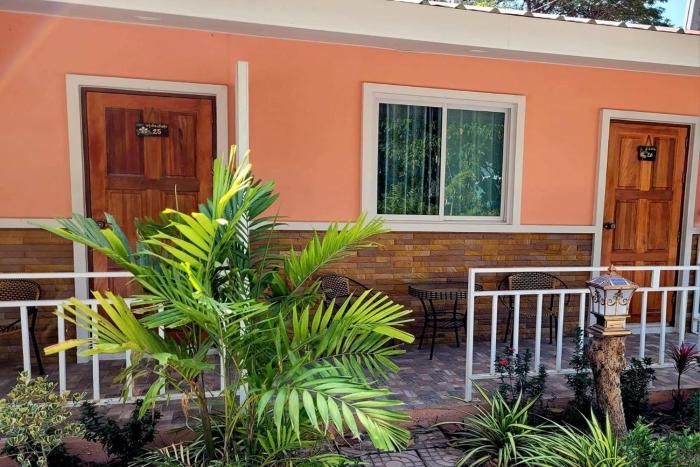 koon hom apartment