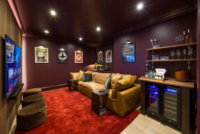 buckingham and lloyds knightsbridge