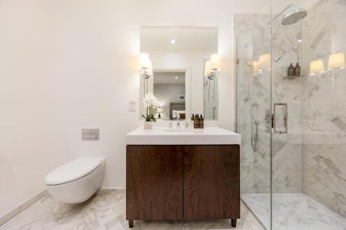 buckingham and lloyds knightsbridge