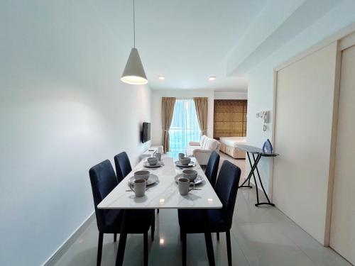 solaris dutamas by manhattan group