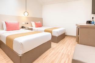 a hotel joo chiat stay from 7pm to 9am