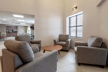 quality suites quebec