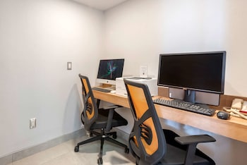 quality suites quebec