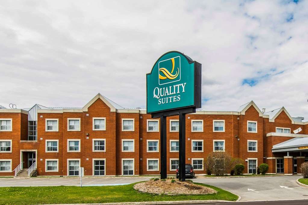 quality suites quebec