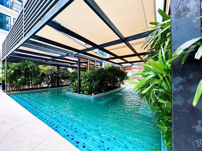 trefoil by manhattan group