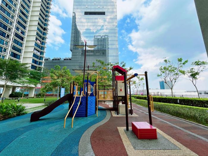 trefoil by manhattan group