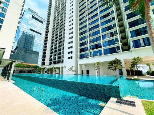 trefoil by manhattan group