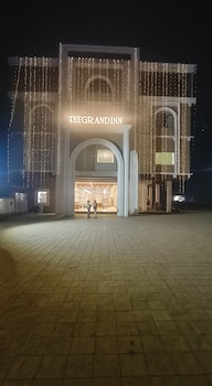 Hotel Grand Inn,,2 star