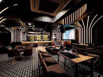 hotel black grapes inn