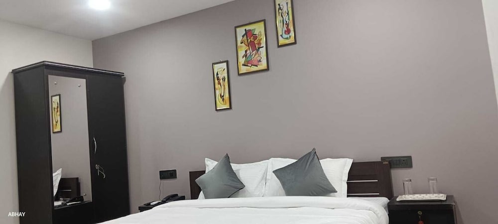 hotel black grapes inn