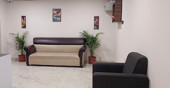 Hotel Black Grapes Inn,,3 star