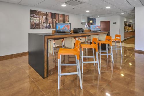 city express queretaro jurica