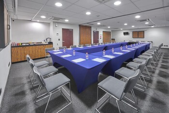 city express queretaro jurica