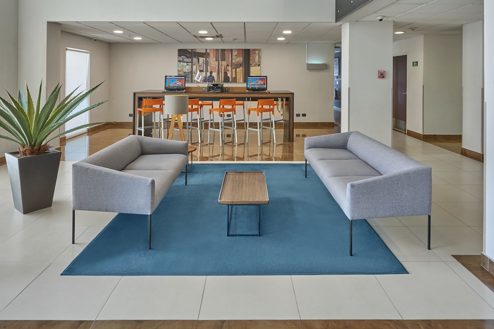 city express queretaro jurica