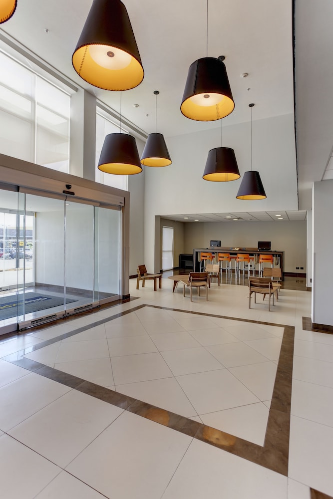 city express queretaro jurica