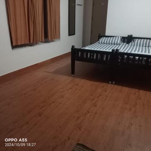 Serenity Space,,2 star