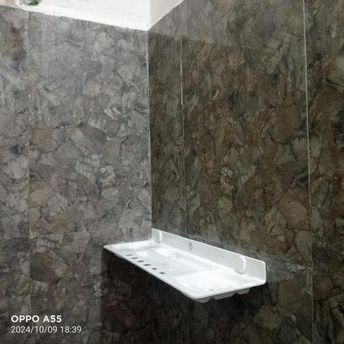 Serenity Space,,2 star