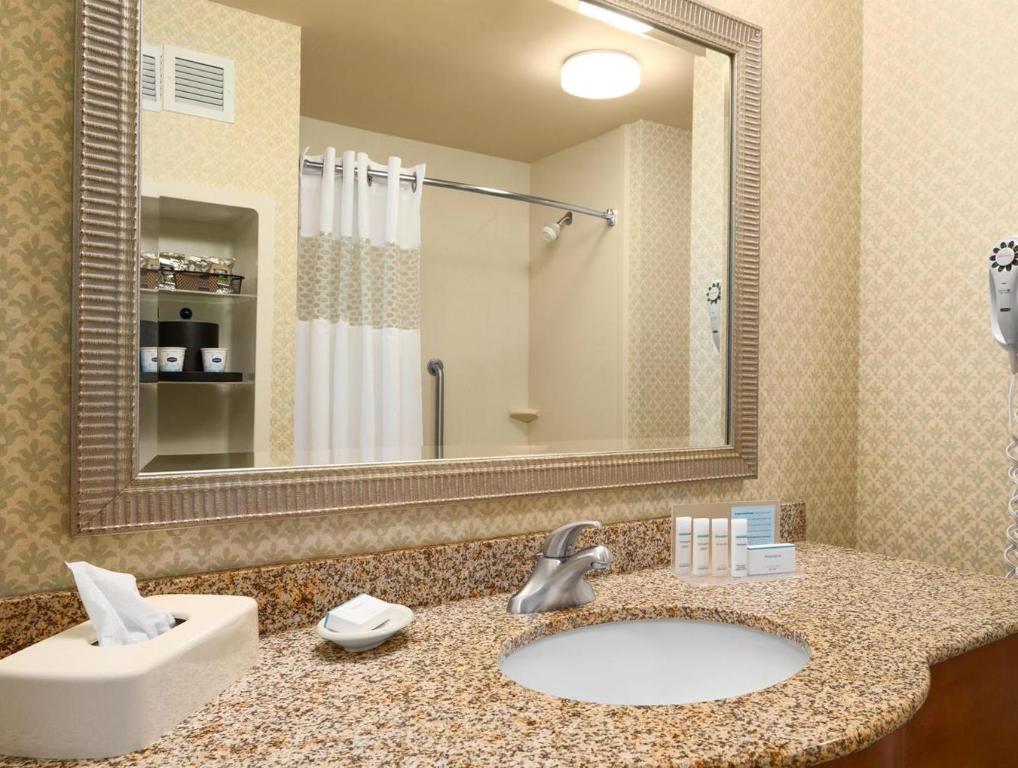 hampton inn athens