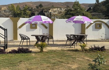 mahua monks villa resort udaipur