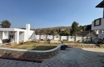 mahua monks villa resort udaipur
