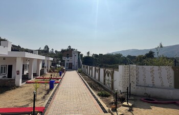 mahua monks villa resort udaipur