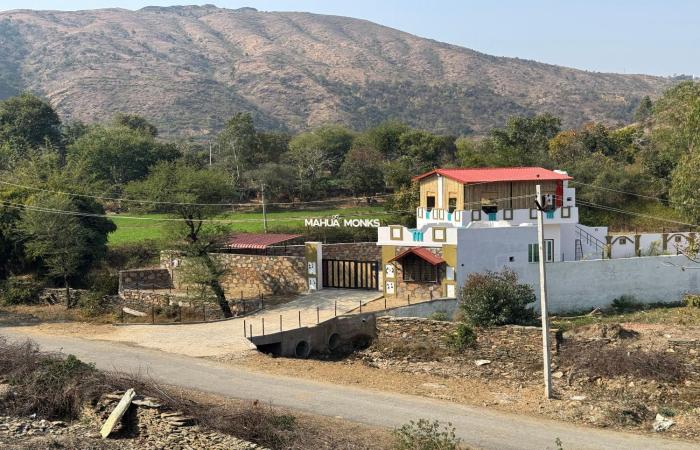mahua monks villa resort udaipur