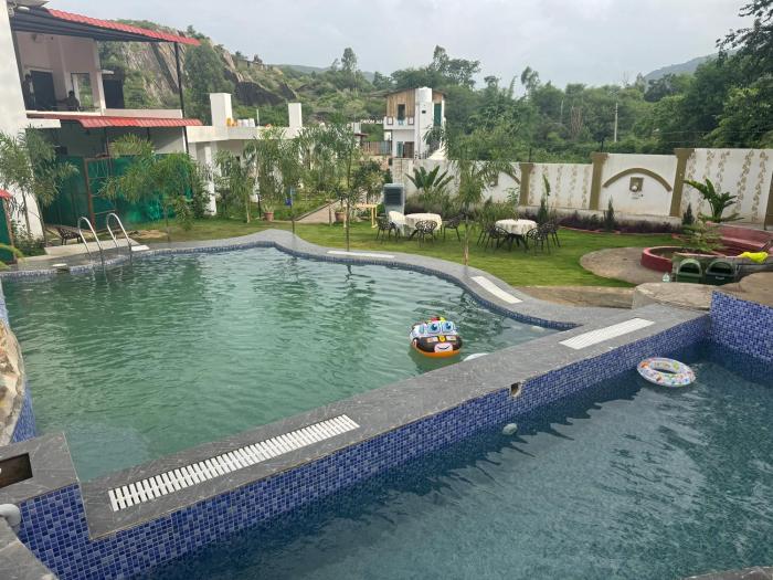 mahua monks villa resort udaipur