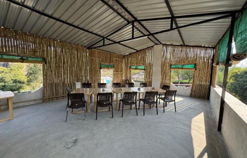 mahua monks villa resort udaipur