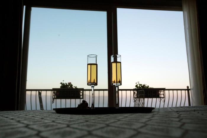 astra resort and caffe