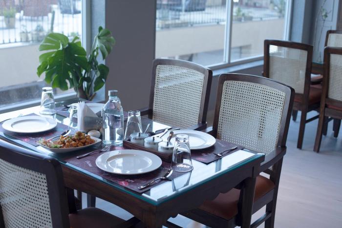 astra resort and caffe