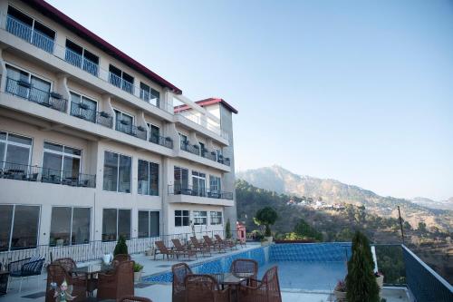 Astra Resort And Caffe,,4 star