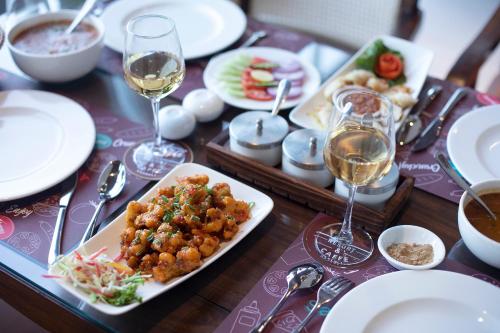 astra resort and caffe