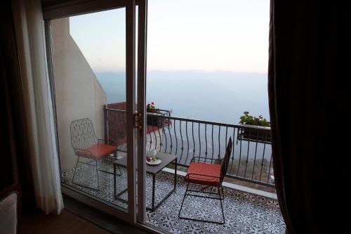 astra resort and caffe