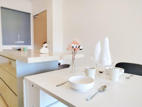 lucentia residences by manhattan group