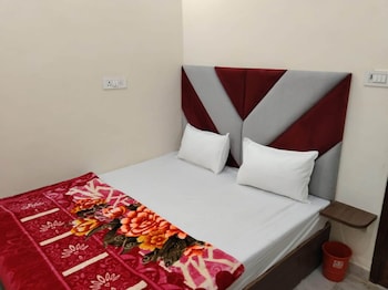 rudraksha paying guest house