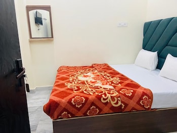 rudraksha paying guest house