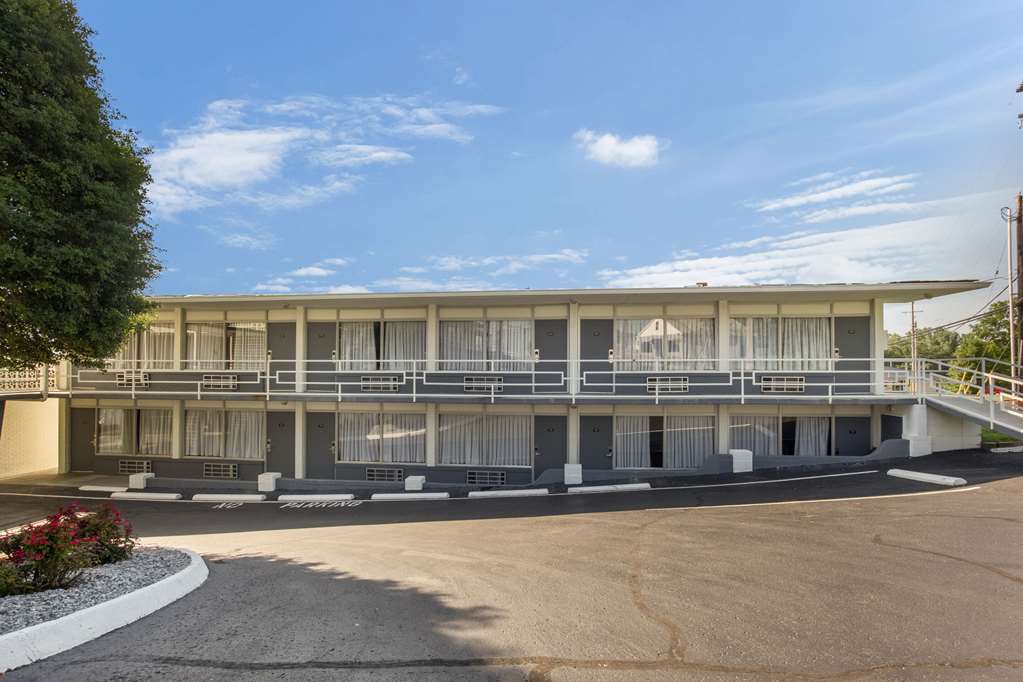 econo lodge fort knox