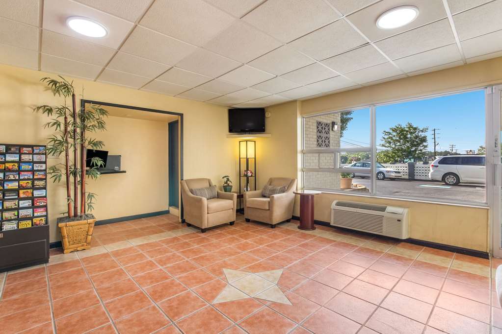 econo lodge fort knox