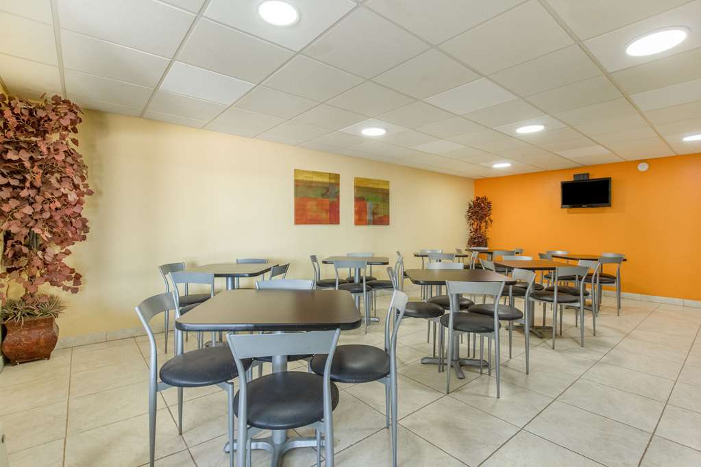 econo lodge fort knox
