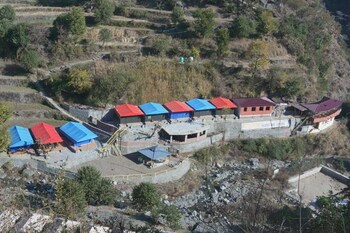 Baromas Resort And Camping,,3 star