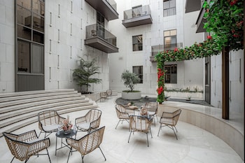 liora hotel