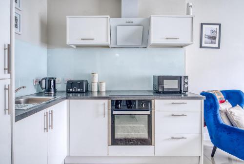 spacious 1 bedroom near hospital